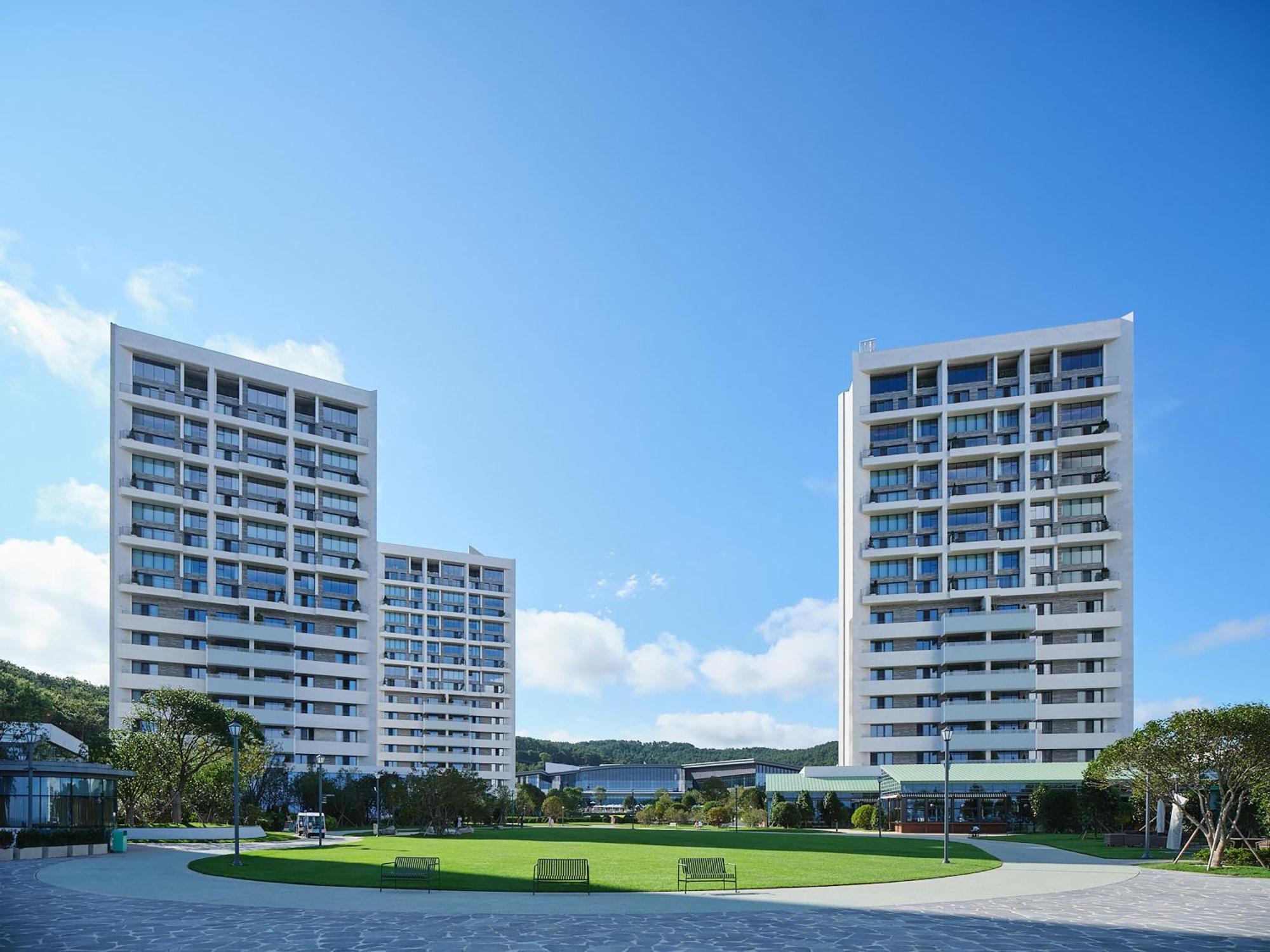 Ananti At Busan Village Exterior photo